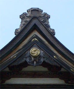 日吉八幡神社拝殿屋根