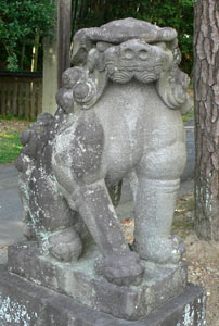 太平山三吉神社里宮狛犬（吽像）