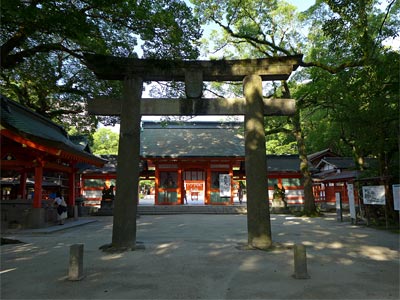住吉神社二の鳥居と神門