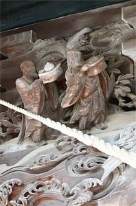 前橋市総社神社拝殿装飾（左）