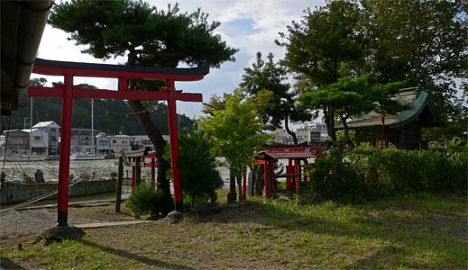 中瀬の作田神社