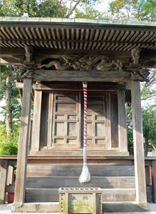 中瀬の作田神社社殿正面
