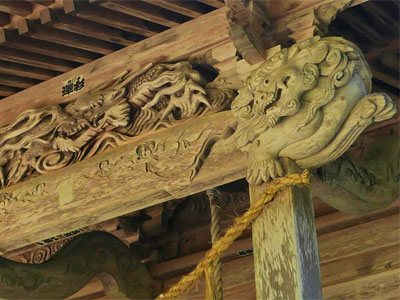 丹内山神社相殿向拝彫刻