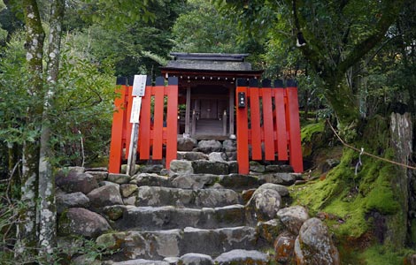 上賀茂神社境内摂社の須波神社全景