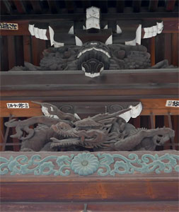 下御霊神社正門の彫刻