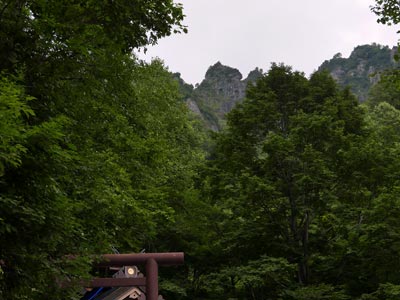 戸隠神社奥社から見る戸隠山