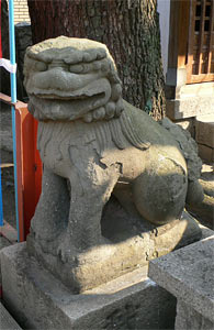 柴島神社境内住吉神社狛犬（阿形）