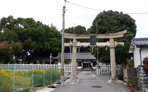 池田市鉢塚の五社神社
