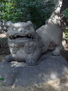 坐摩神社境内の狛犬