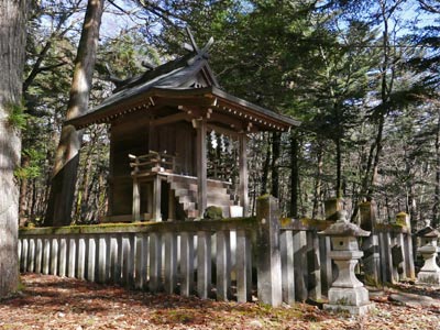 瀧尾高徳水神社社殿
