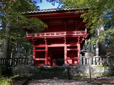 瀧尾神社楼門