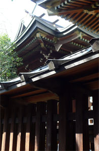 下谷神社の本殿