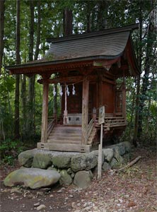阿伎留神社境内の大鳥神社
