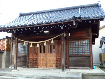 富山市泉町の金刀比羅神社社殿