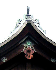 上杉神社本殿屋根
