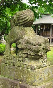 槇尾の諏訪神社こま犬