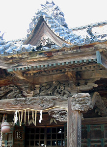 吉田諏訪神社拝殿