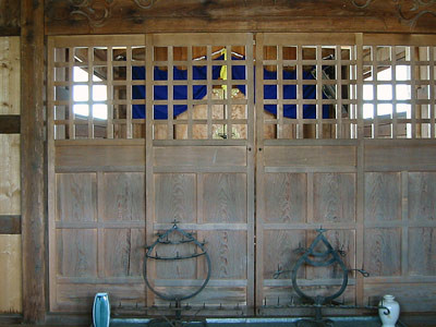 山飯野神社拝殿内部
