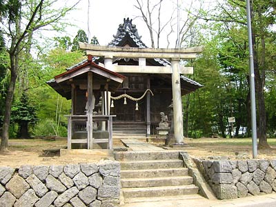田上町吉田新田の諏訪神社