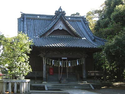 白根神社拝殿