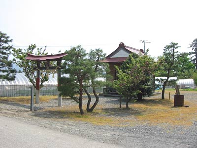 石曽根の諏訪神社
