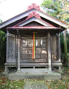 南の諏訪神社社殿
