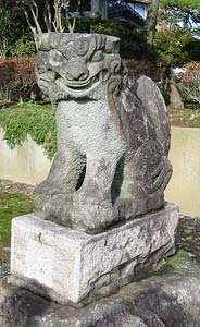 南の諏訪神社狛犬