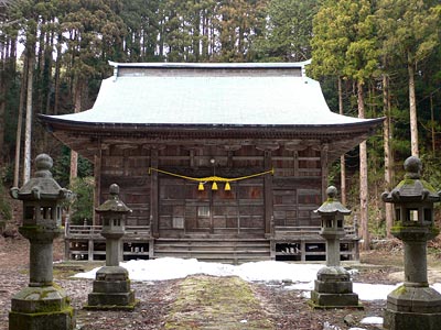 羽黒神社拝殿正面