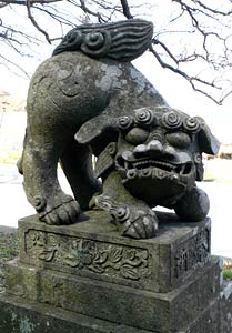 願の石動神社の狛犬