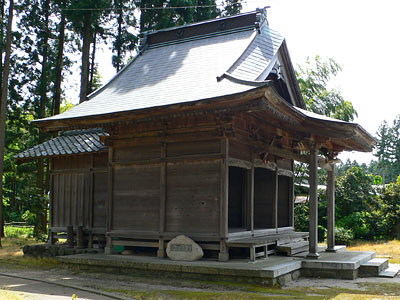 押切の諏訪神社社殿側面