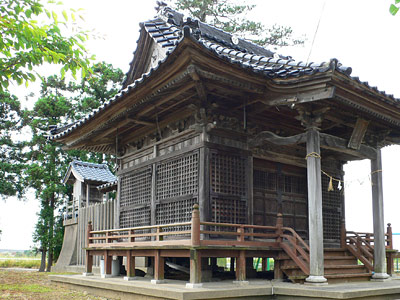 木滑下諏訪神社社殿