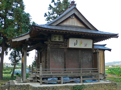 滝谷町の諏訪神社社殿