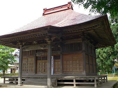 小山田の八幡宮社殿