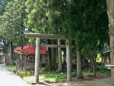 村上市檜原の伊須流岐比古神社