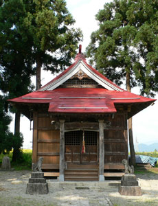 美佐島の諏訪神社社殿正面