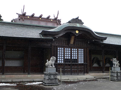 佐渡護国神社社殿