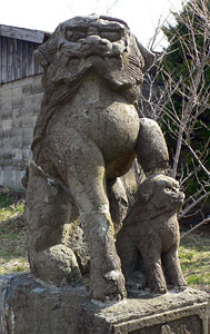 相川下戸村北野神社狛犬（吽像）