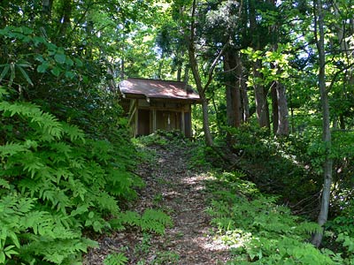 上川村楢山の山神社