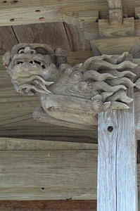 下戸倉の熊野神社拝殿彫刻