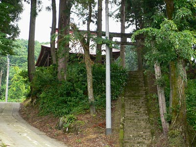旧栃尾市小向の諏訪神社
