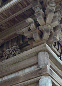 小向の諏訪神社拝殿装飾