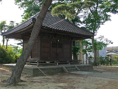 亀田町所島の草薙社拝殿