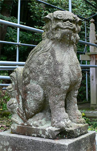 桐原石部神社狛犬（吽像）