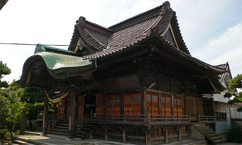 沼垂白山神社社殿