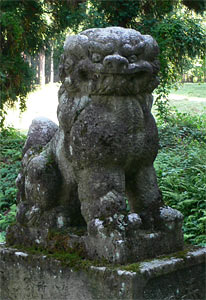 鳥坂神社狛犬（吽像）