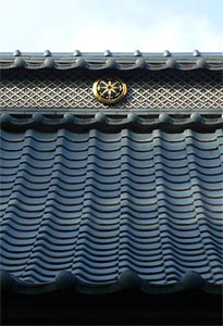 熱田神社拝殿の屋根