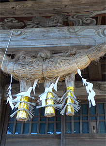 村上市金屋の須賀神社拝殿細部
