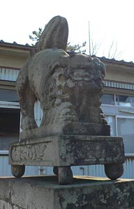 鷲ノ木新田の鹿島神社狛犬（吽像）