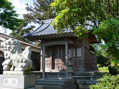 寺泊蛇塚の諏訪神社社殿