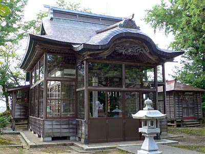 刈羽村赤田北方の赤田神社社殿